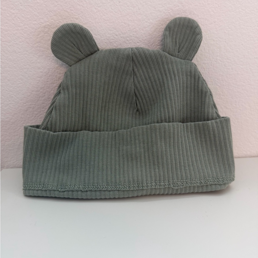 H&M Kids Ribbed Hat with Bear Ears - Olive
